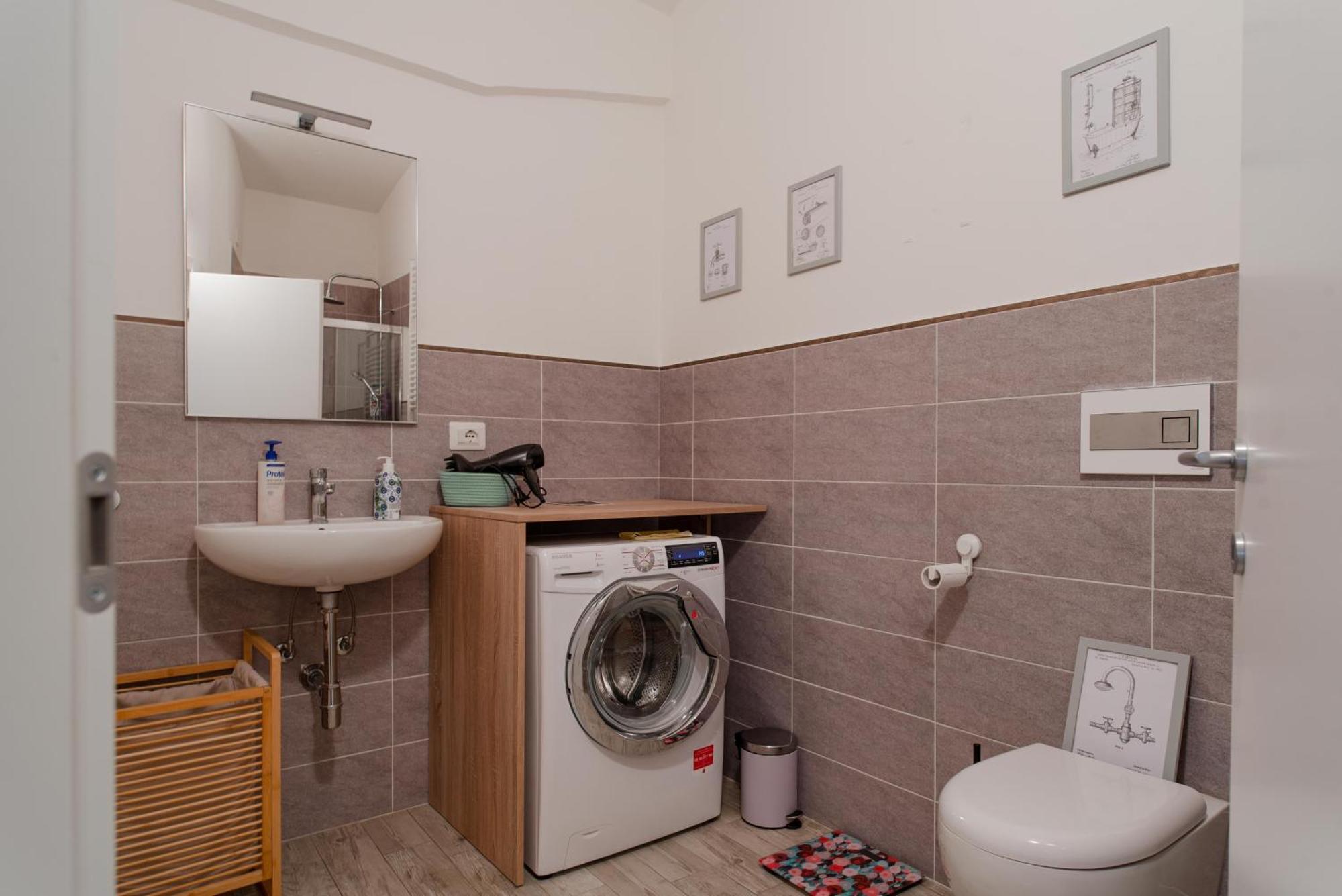 Casa Felicita, 2 Rooms By Happyhostorino Екстериор снимка